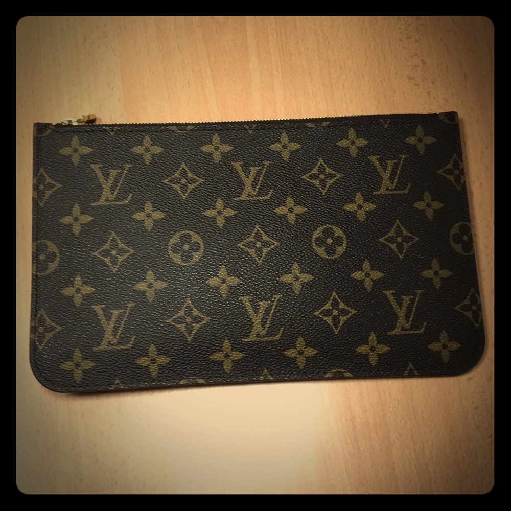 REAL Louis Vuitton Wallet/Clutch